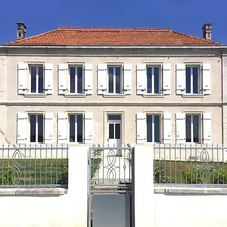 Le Making Of D'hotes Insolites Et Familiales 3* Thairé