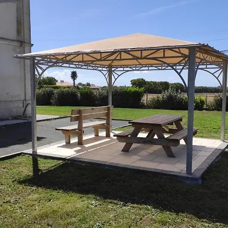 Le Making Of D'hotes Insolites Et Familiales Thairé