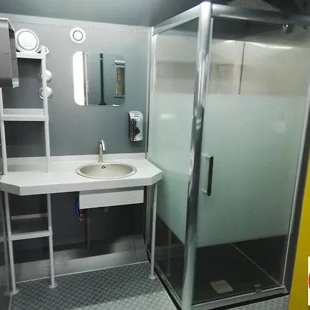 Bed & Breakfast Le Making Of D'hotes Insolites Et Familiales Thairé