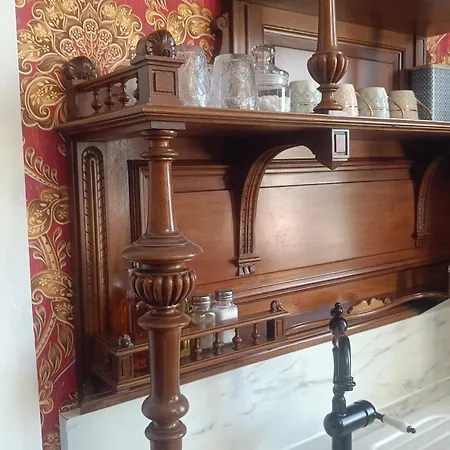 Le Making Of D'hotes Insolites Et Familiales