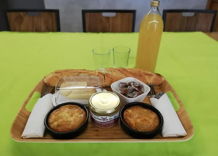 Le Making Of D'hotes Insolites Et Familiales Thaire