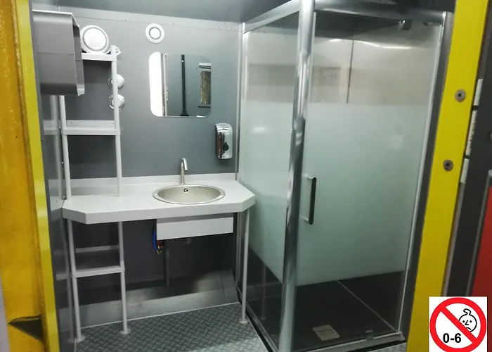 Bed & Breakfast Le Making Of D'hotes Insolites Et Familiales Thaire