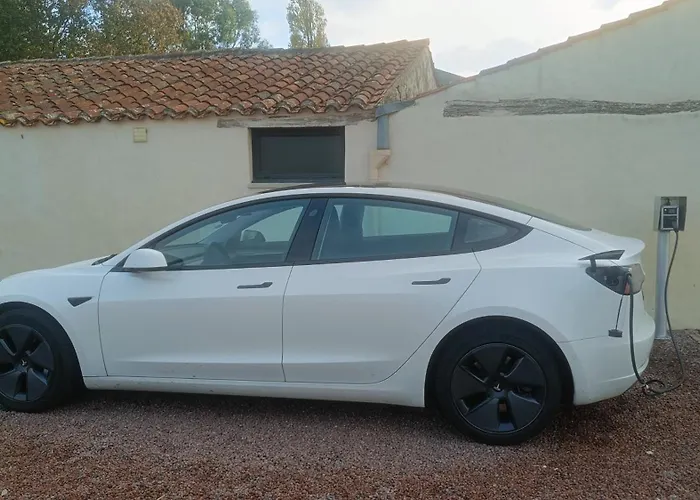 Le Making Of D'hotes Insolites Et Familiales Thaire